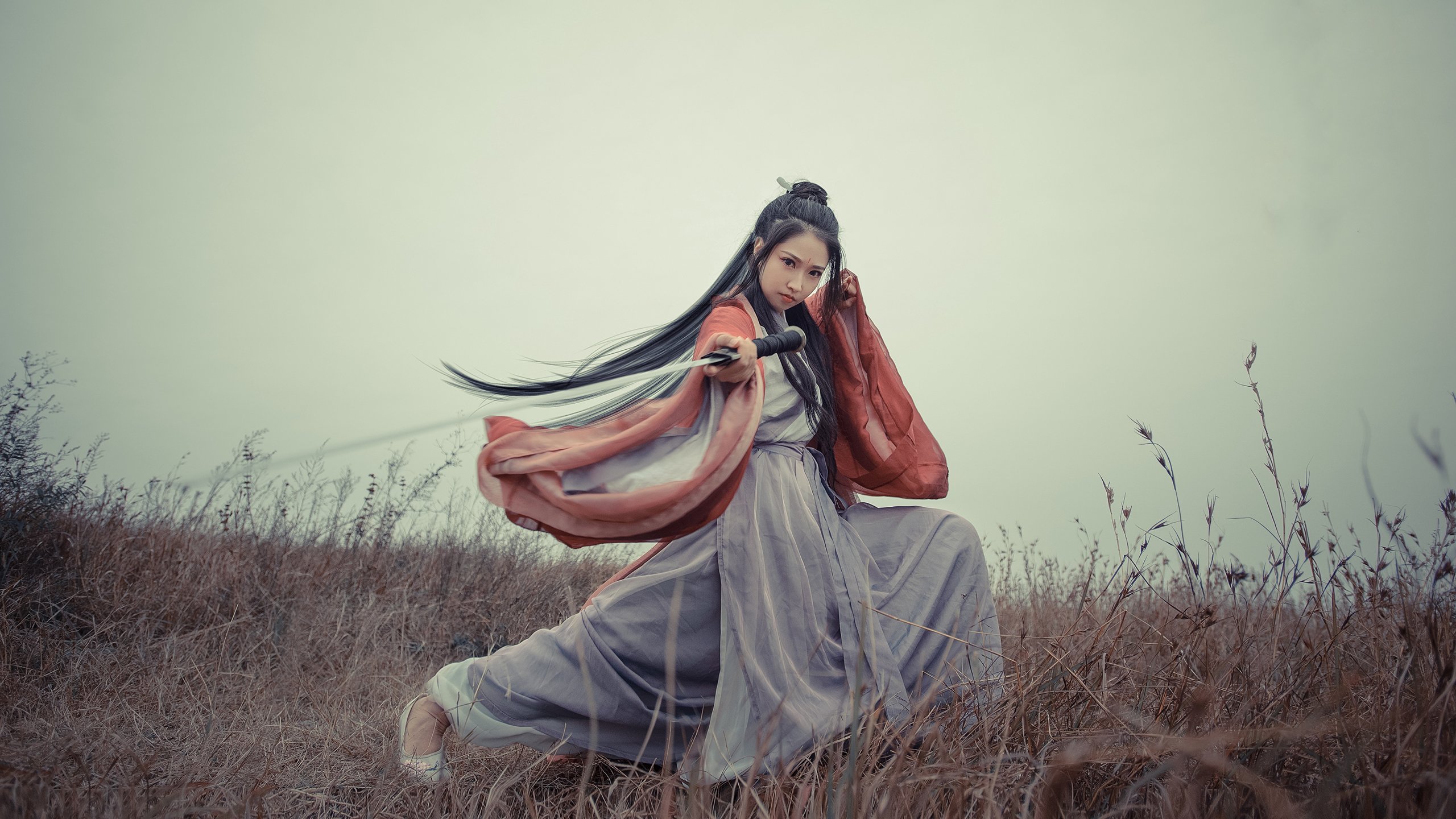 LPL赛区强强对话粉丝期待巅峰之战,lpl巅峰时刻bgm