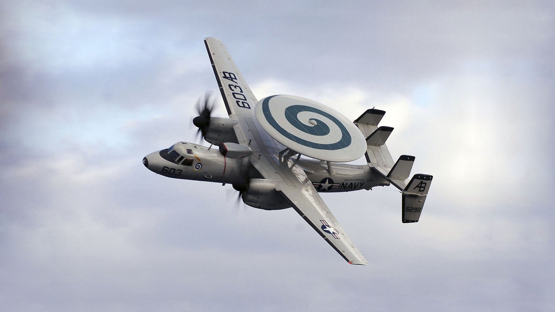 球队是否根据战术回合数配置换人节点,足球战术换人