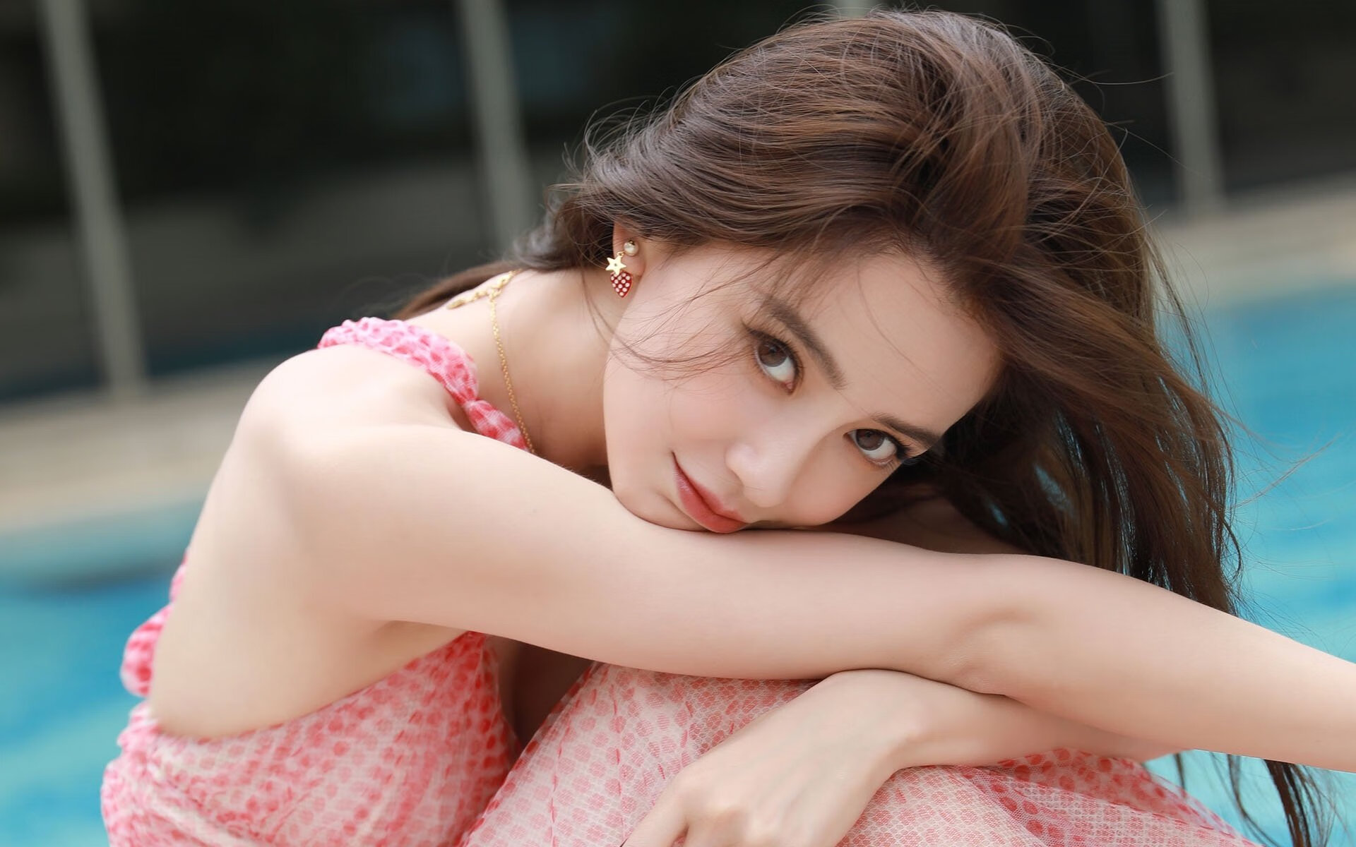 全黑队的攻防速度与转化为其赢得橄榄球比赛奠定基础,全黑队服